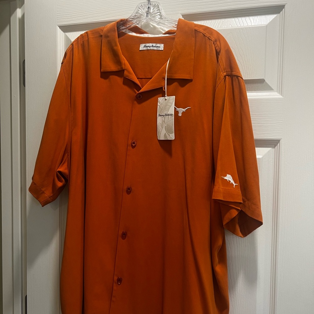 NWT. Men’s Tommy Bahama Texas Longhorn Shirt